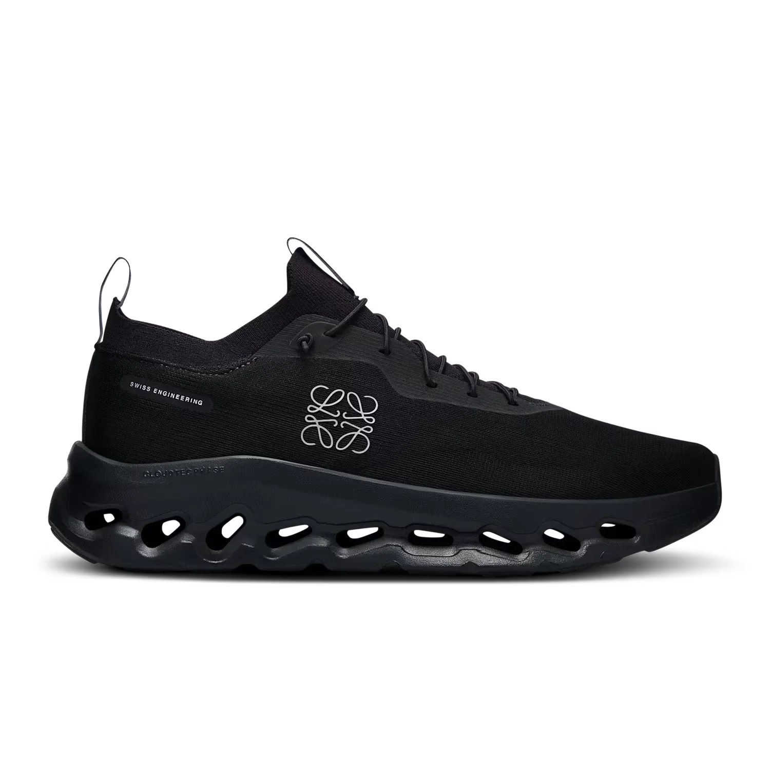 On Running Cloudtilt x Loewe All Black