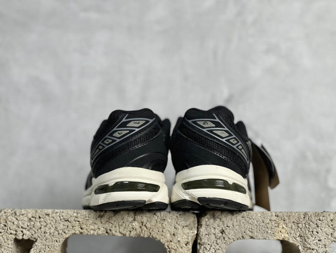 ASICS GEL-1130 'Black / Graphite Grey'